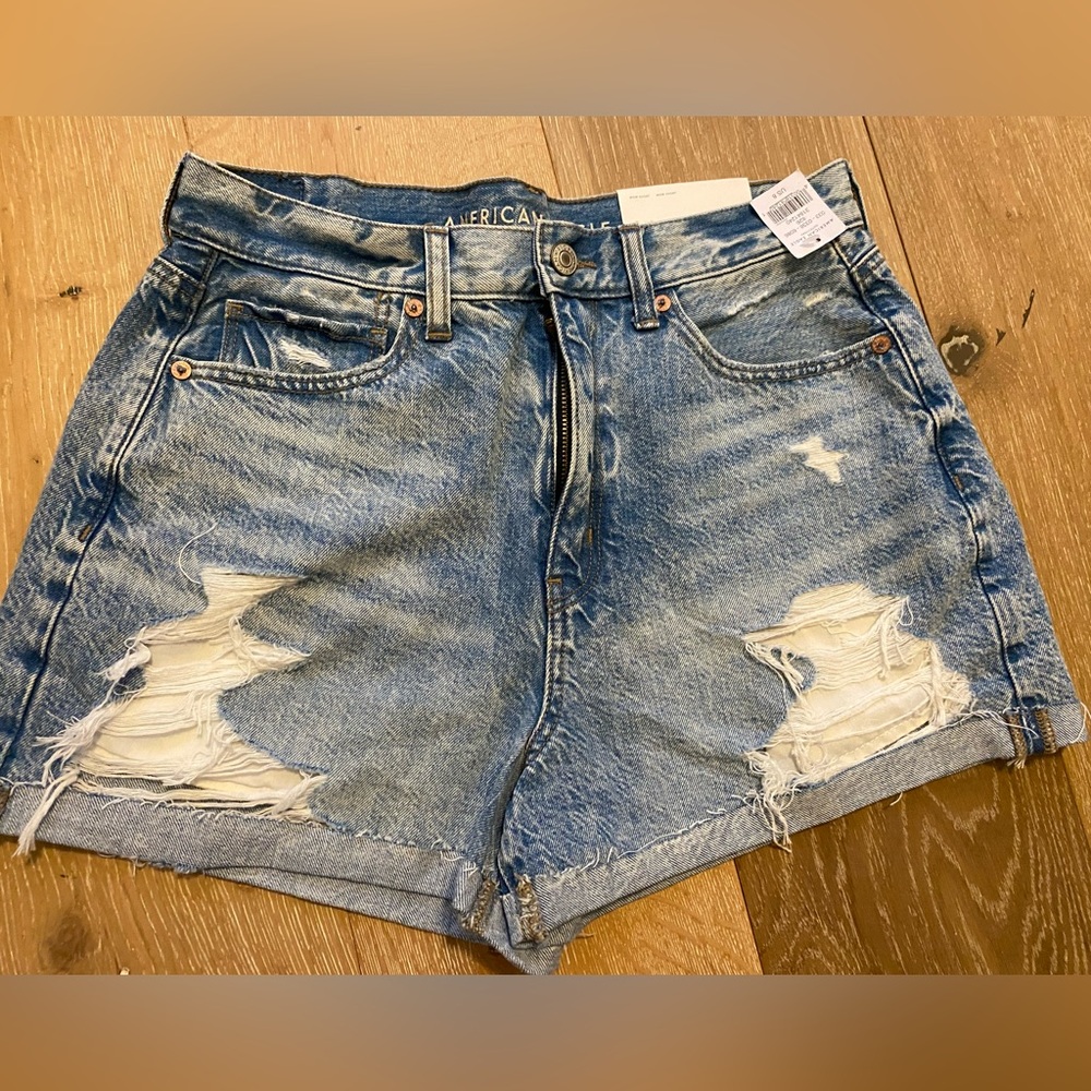 American Eagle Mom shorts NWT high rise